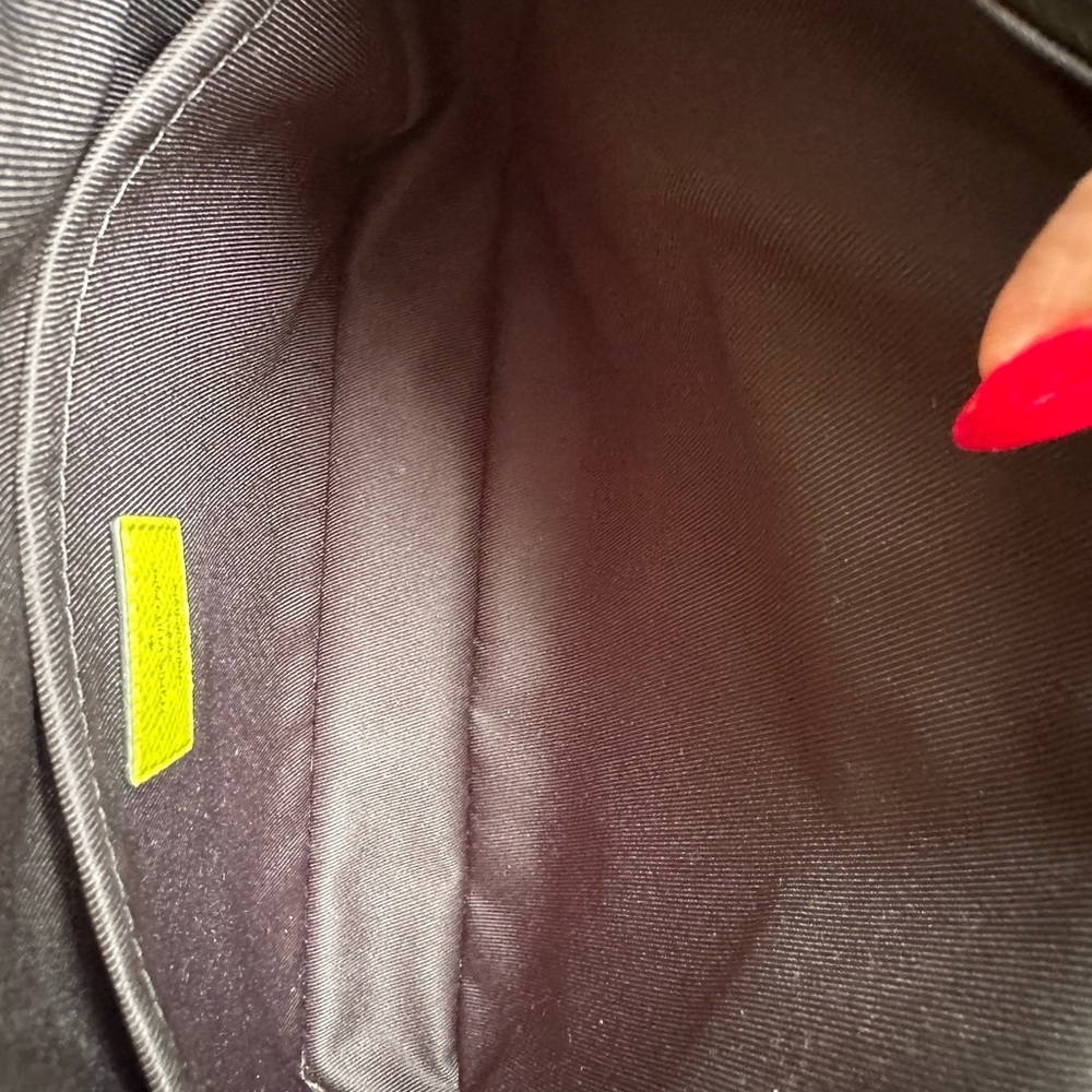 Louis Vuitton Vibrant Yellow Messenger Bag - Picture 7 of 11